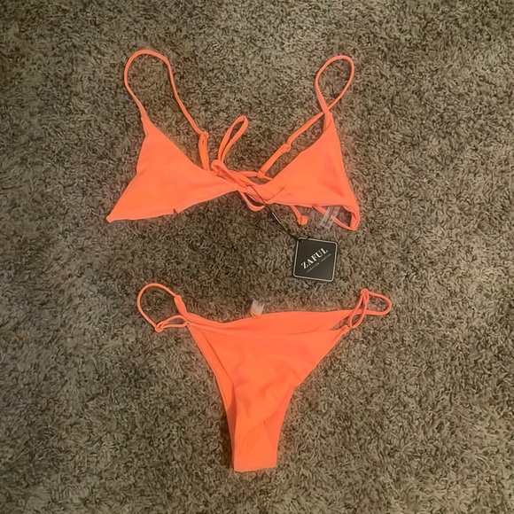 Zaful triangle bikini NWT - Picture 1 of 5